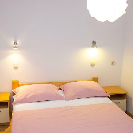 Apartments Rose تروغير المظهر الخارجي الصورة